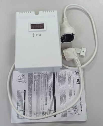 Стабилизатор напряжения Stout ST 600